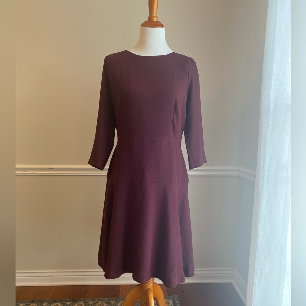 Ann Taylor Size 10 long sleeve dress maroon, lined